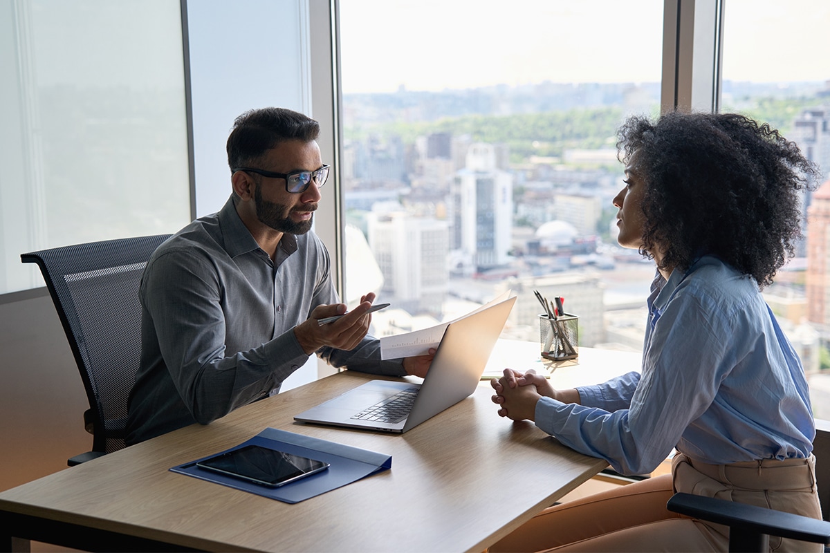 HR Recruiter meeting with job applicant